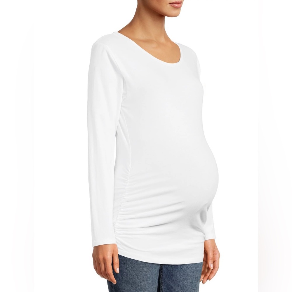 NWT - Maternity Ruched Scoop Neck T-Shirt.